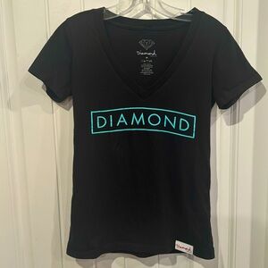 DIAMOND Short Sleeve V-Neck Size M